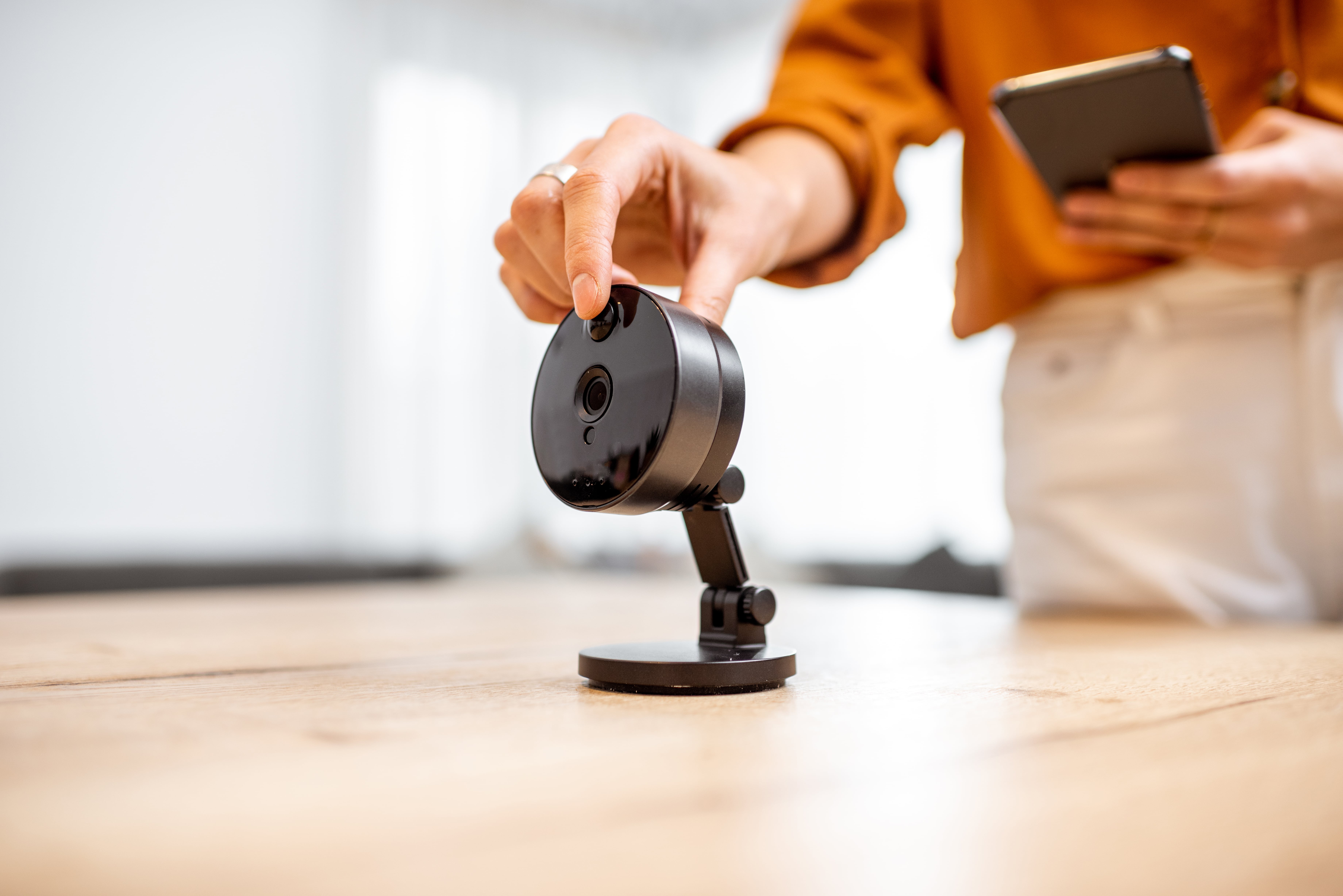 Jak ostrzyć dłuta i noże stolarskie? Poradnik krok po kroku