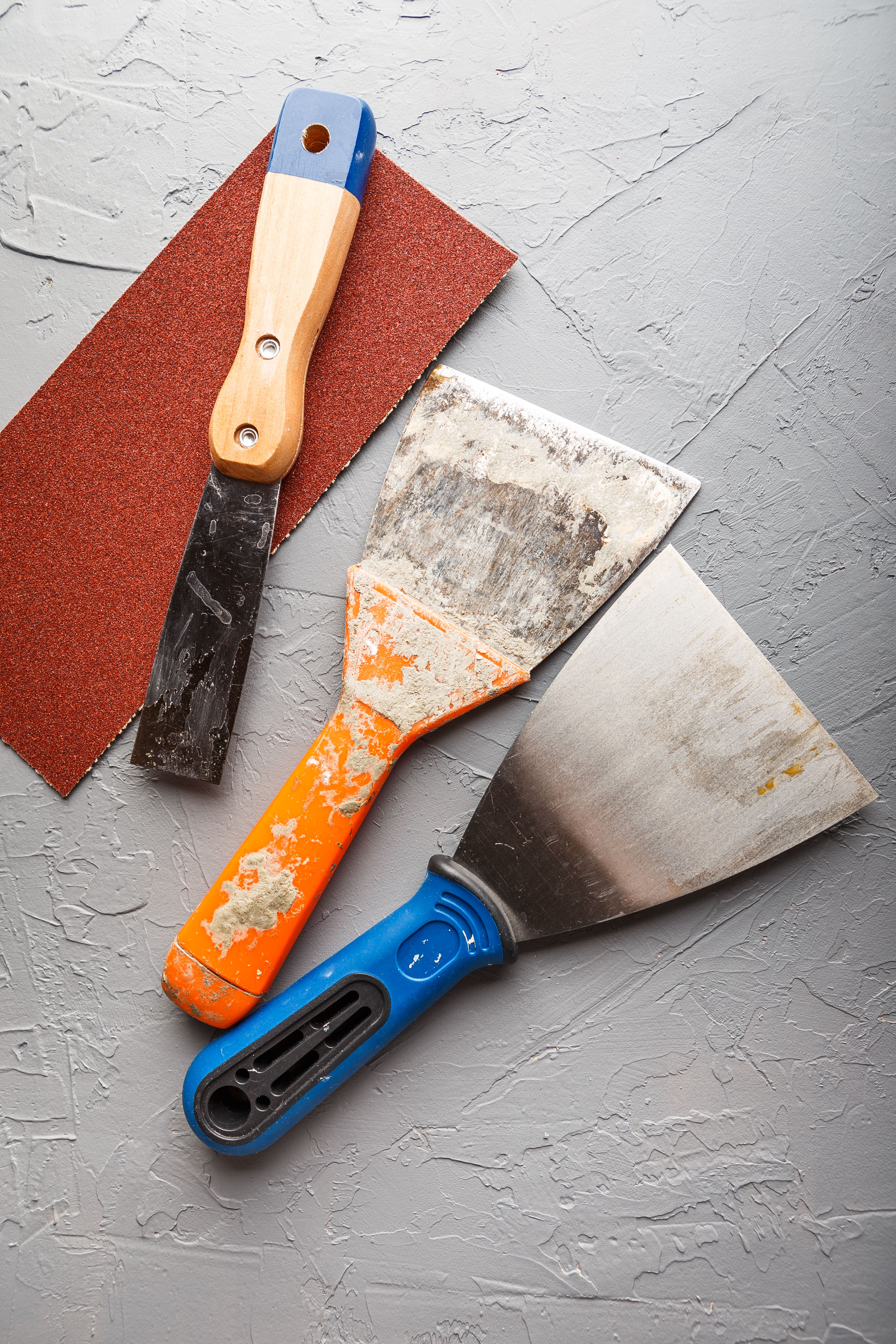 Jak poprawnie montować płyty gipsowo-kartonowe?