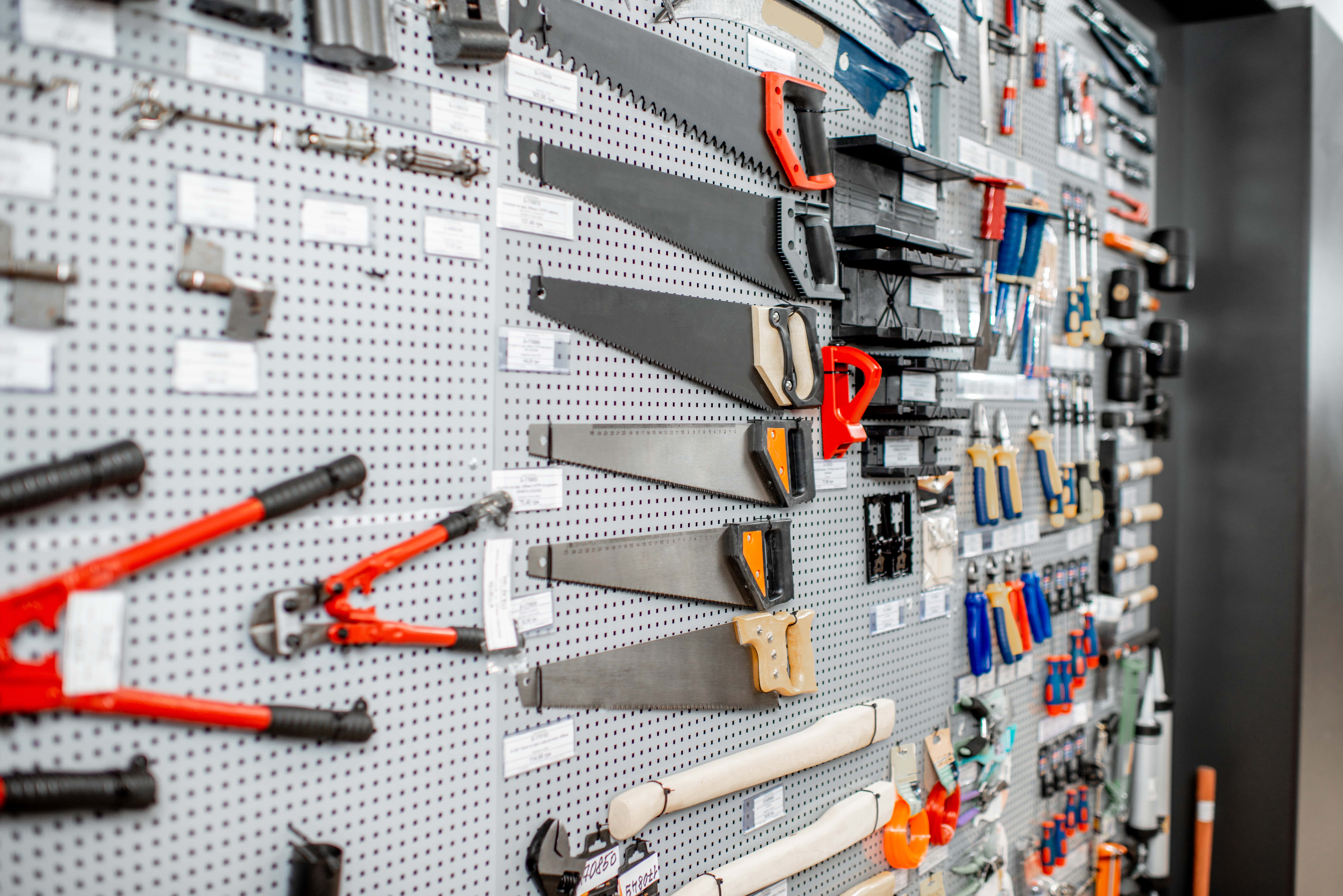 Jak zrobić porządek w warsztacie domowym? Kompletny poradnik