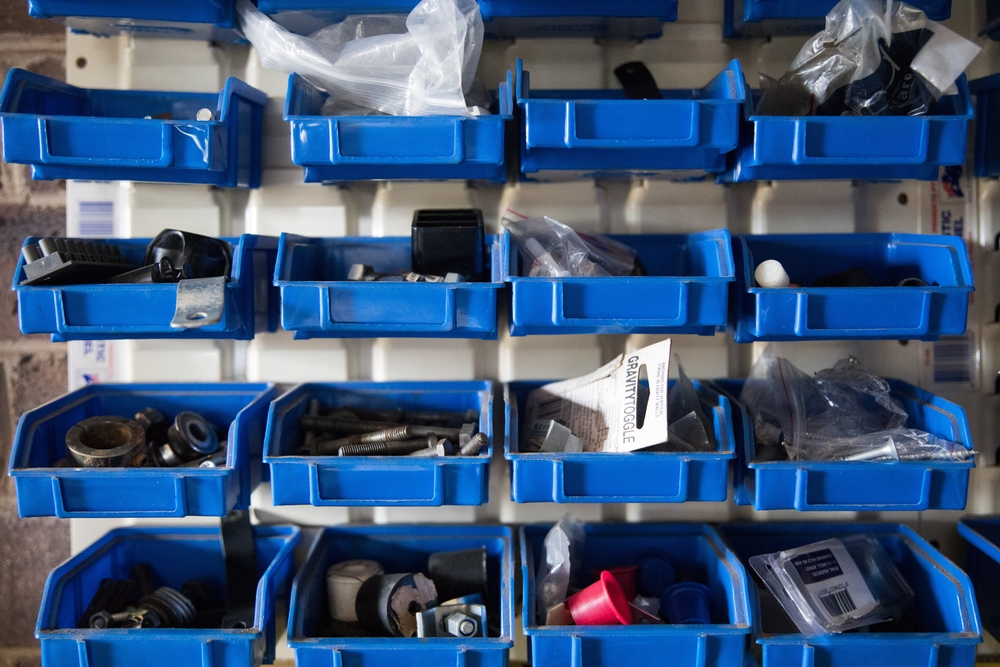 Jak zrobić prosty organizer na śruby i gwoździe? Kompletny poradnik DIY