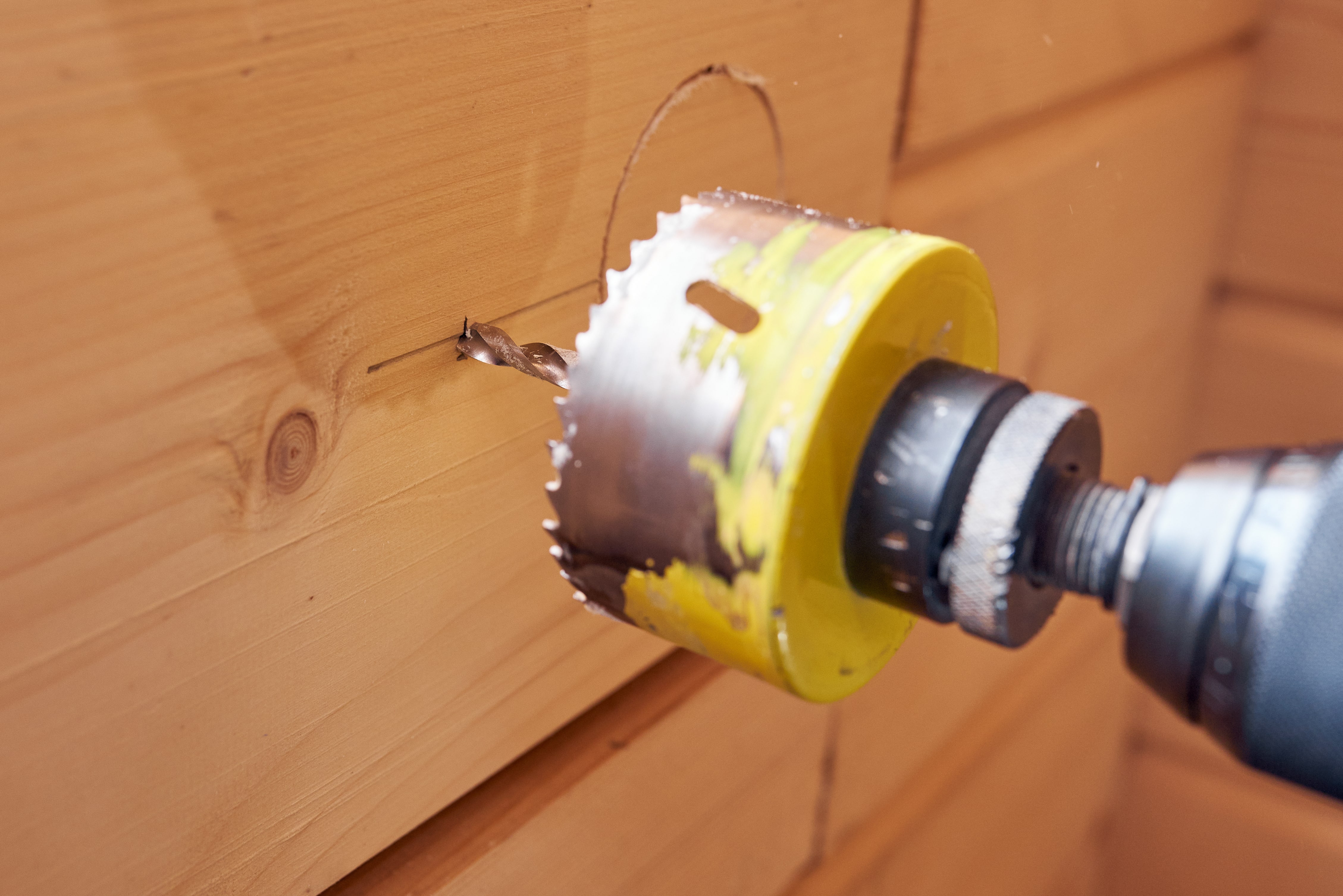 Jak zaplanować i wykonać instalację elektryczną w nowym domu? [Poradnik krok po kroku]